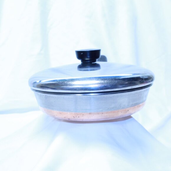 Revere Ware 1801 Copper Bottom 8 Inch Frypan With Lid - Riverside, CAL - Picture 4 of 15